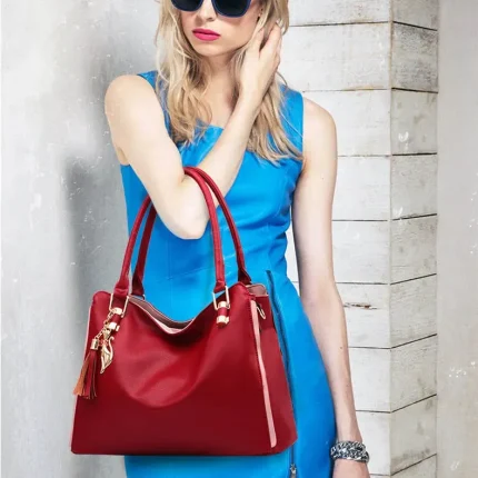 Women Fashion Large Capacity Solid Color Shoulder Bag - Image 3
