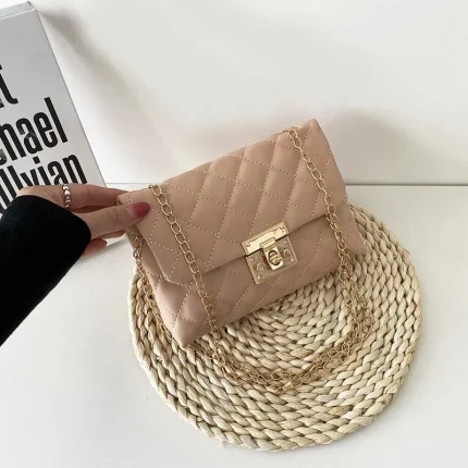 Women Simple Style Solid Color Metal Chain Crossbody Bag