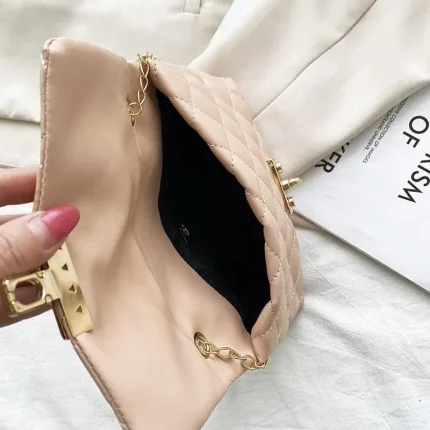Women Simple Style Solid Color Metal Chain Crossbody Bag - Image 3