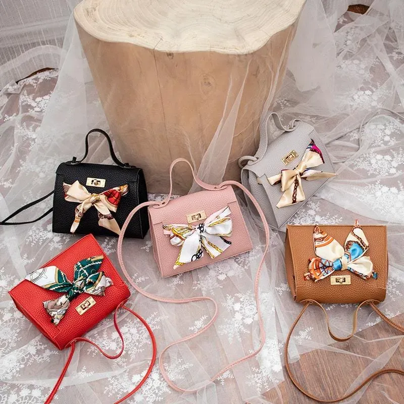 327HB1875_115595.webp Women Fashion Ribbon Bow Decoration Crossbody Bag - Image 1