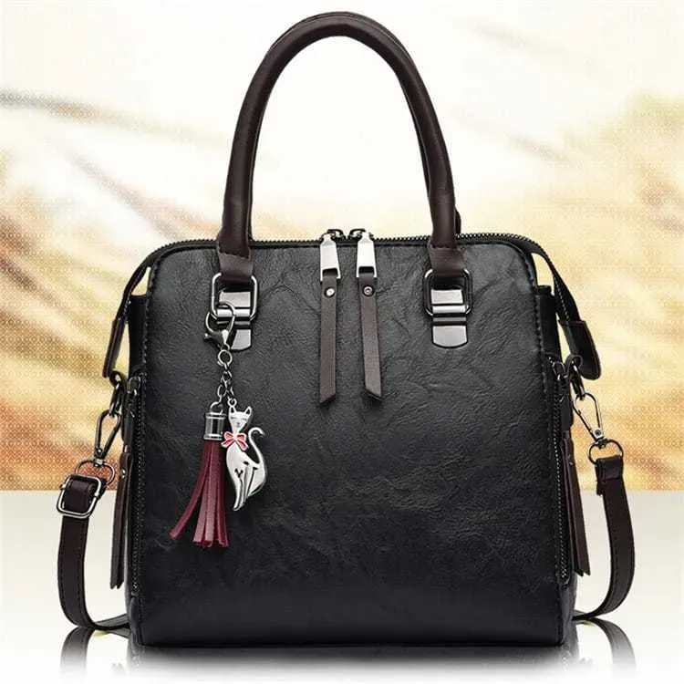 327HB488_116596.webp Women Fashion Solid Color Tassel Decoration Shoulder Bag - Image 3