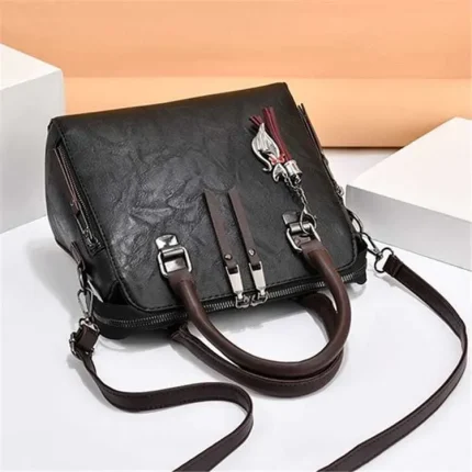 Women Fashion Solid Color Tassel Decoration Shoulder Bag - Image 4