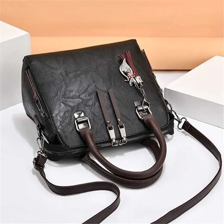 327HB488_116601.webp Women Fashion Solid Color Tassel Decoration Shoulder Bag - Image 4