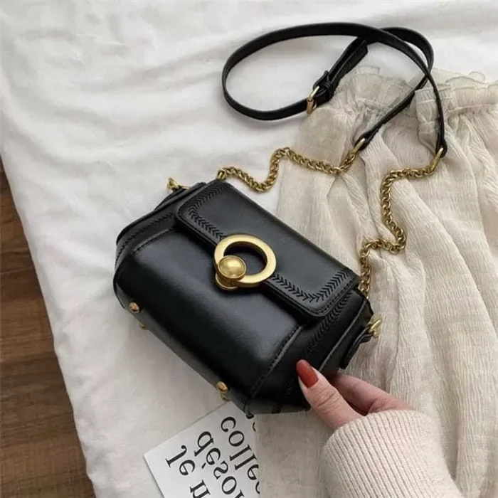 Women Simple Solid Color Metal Ring Decoration Chain Crossbody Bag - Image 1