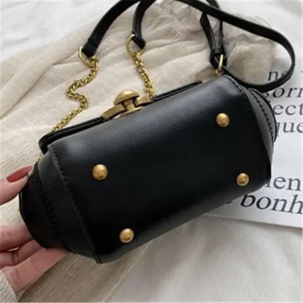Women Simple Solid Color Metal Ring Decoration Chain Crossbody Bag - Image 3