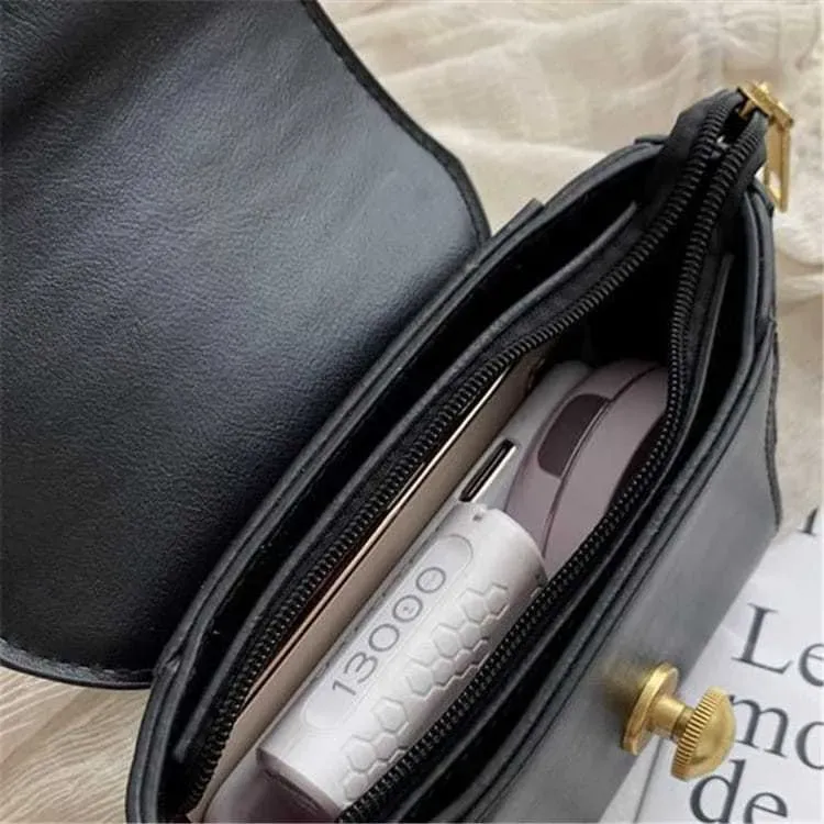 327HB593_116488.webp Women Simple Solid Color Metal Ring Decoration Chain Crossbody Bag - Image 7