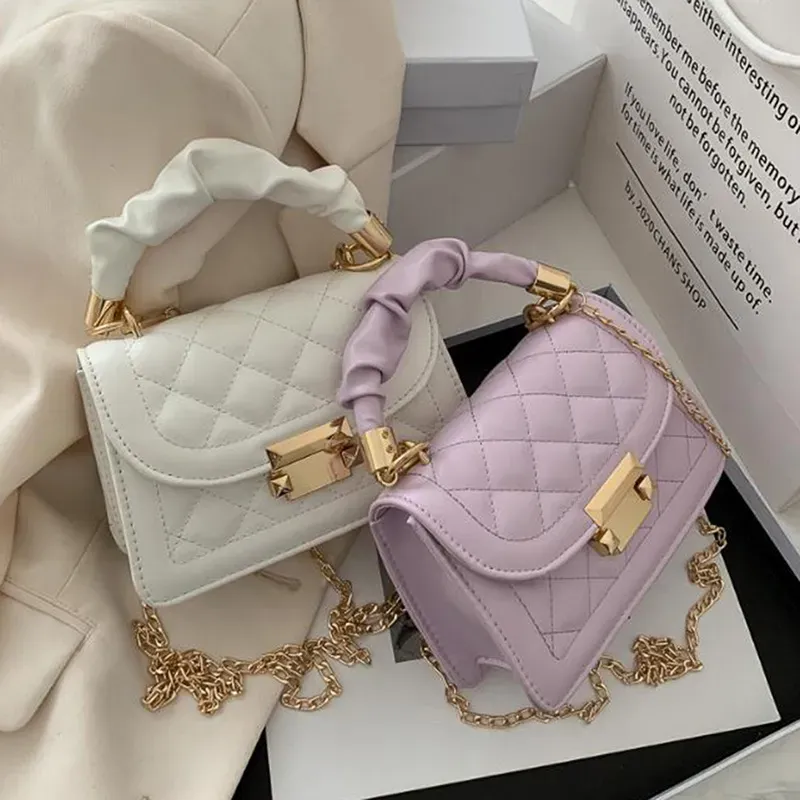 T1035CA99F_115620.webp Women Fashion Flap Buckle Design Solid Color Rhombus Stitching PU Crossbody Bag - Image 3