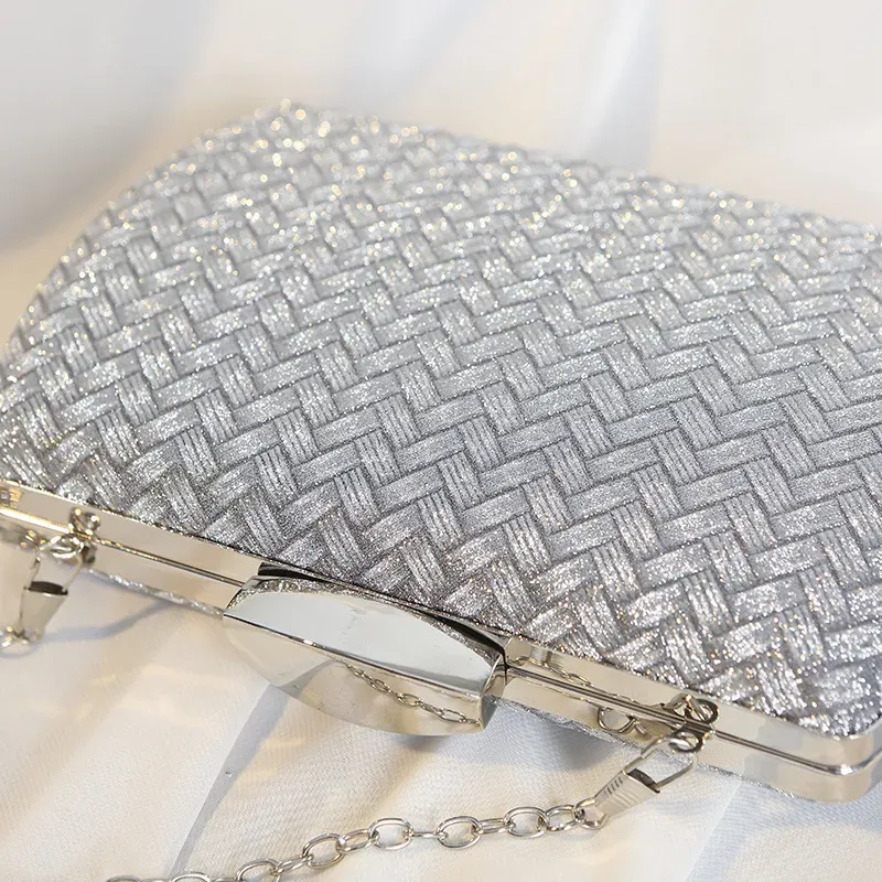T1035E2353_116931.webp Women Vintage Braided Buckle Design Square Evening Bag - Image 4